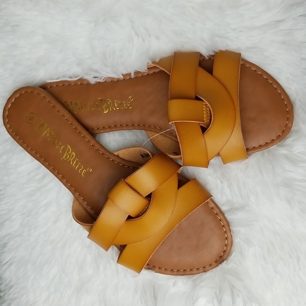 NWOB Nature Breeze Adrian Braided Slip-On Fashion Sandals